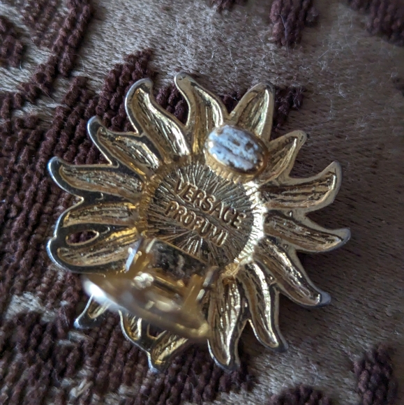 💥EXTREMELY RARE💯VERSACE RUNWAY RELEASE CLIPS - Picture 8 of 9